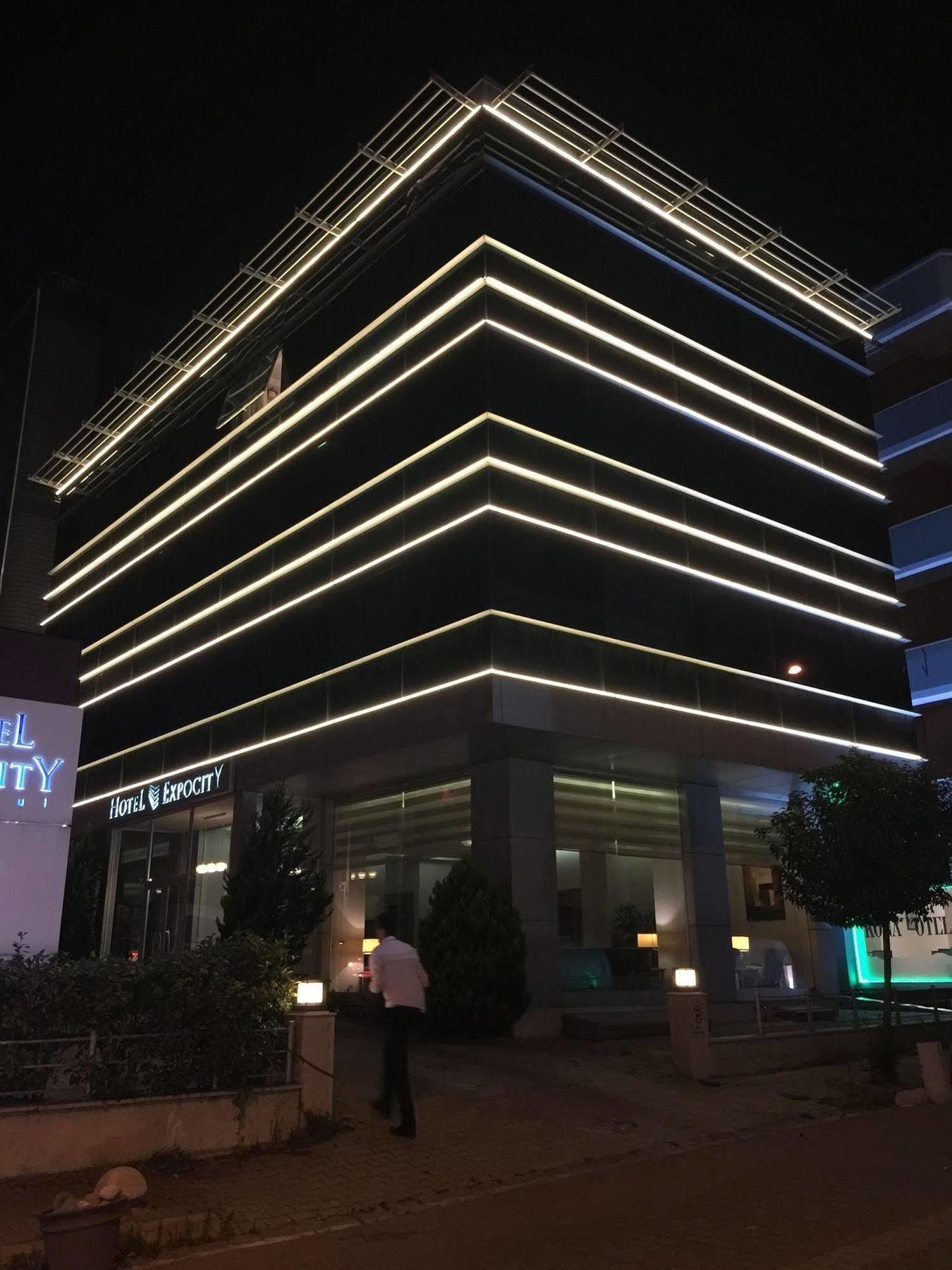 Hotel Expocity อิสตันบูล ภายนอก รูปภาพ